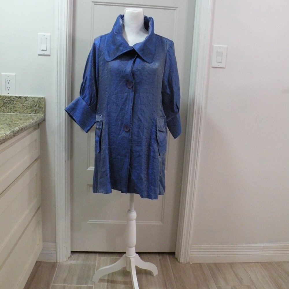 Damee Inc_M_new_shiny royal blue - Shimmery Signature Swing Jacket